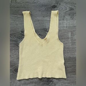 Brandy Melville Cropped ribbed yellow tank
